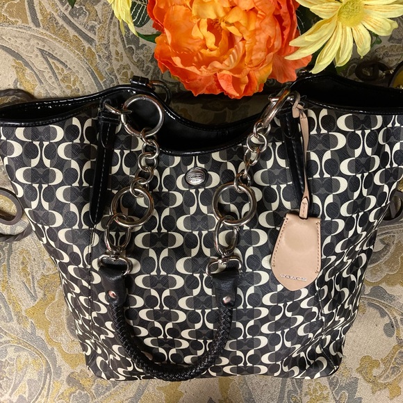 Logo Coach Tote Linked Chain - Picture 2 of 4